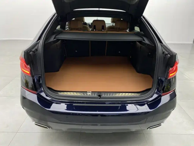BMW 6 Series Gran Turismo — Фото автомобиля 3