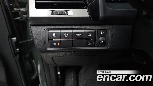 KG_Mobility_Ssangyong Rexton Новый Rexton Sport Khan Дизель 2.2 4WD — Фото автомобиля 13