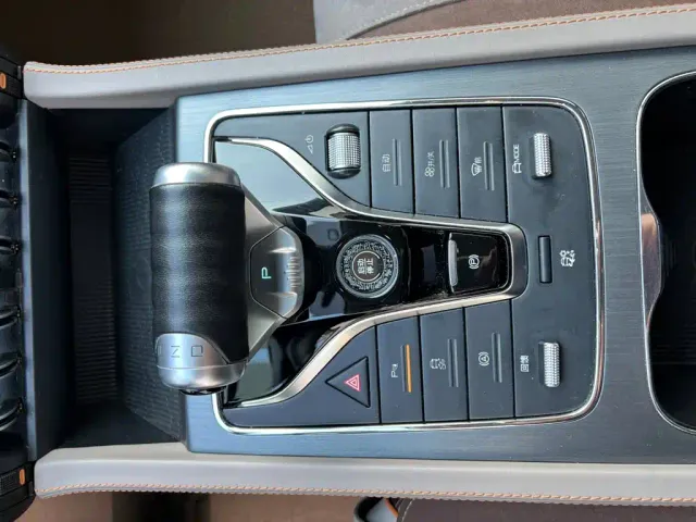 BYD Yuan PLUS — Фото автомобиля 11