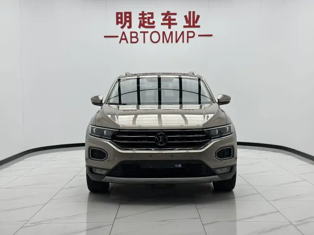 Volkswagen T-Roc — Фото автомобиля 3