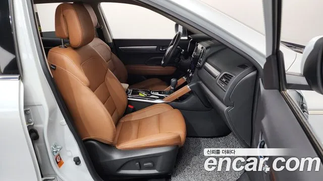 Renault-KoreaSamsung QM6 Новый QM6 2.0 GDe RE Signature 2WD — Фото автомобиля 24