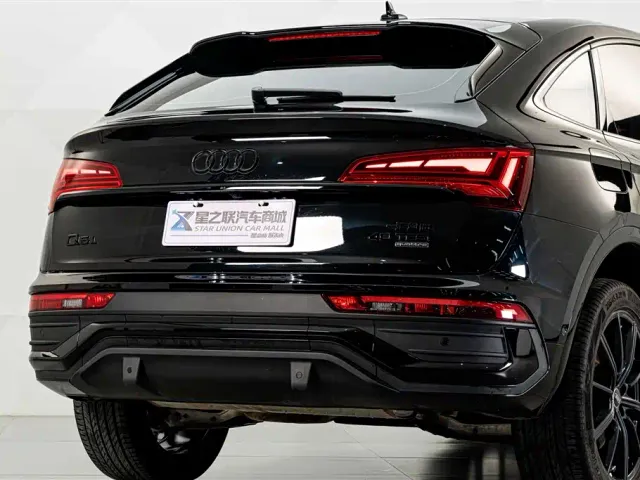 Audi Q5L Sportback — Фото автомобиля 7