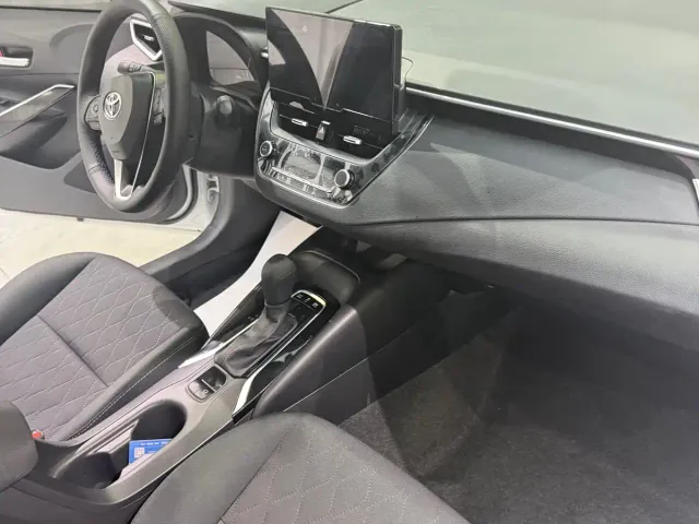 Toyota Corolla — Фото автомобиля 10