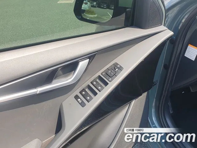 Kia Niro The All New Niro Prestige — Фото автомобиля 9
