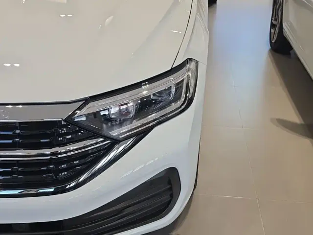 Volkswagen Sagitar — Фото автомобиля 5