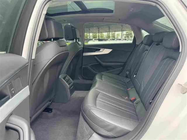 Audi A4L — Фото автомобиля 10