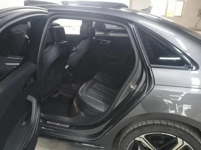 Audi Audi A4L 2024 40 TFSI Luxury Dynamic — Фото автомобиля 6