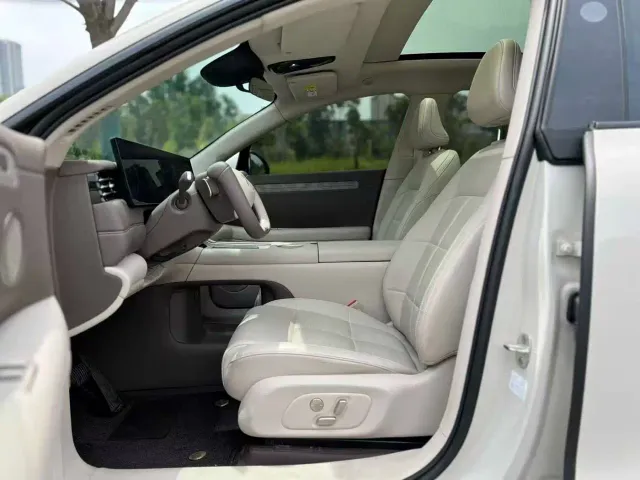 IM Motors LS6 — Фото автомобиля 4