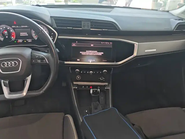 Audi Q3 — Фото автомобиля 12