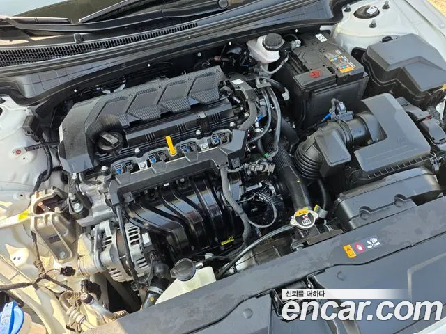 Hyundai AVANTE Avante (CN7) — Фото автомобиля 20