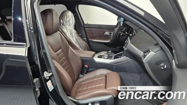 BMW 3 Series G20 — Фото автомобиля 16