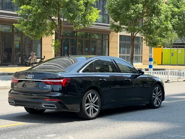 Audi A6L — Фото автомобиля 17