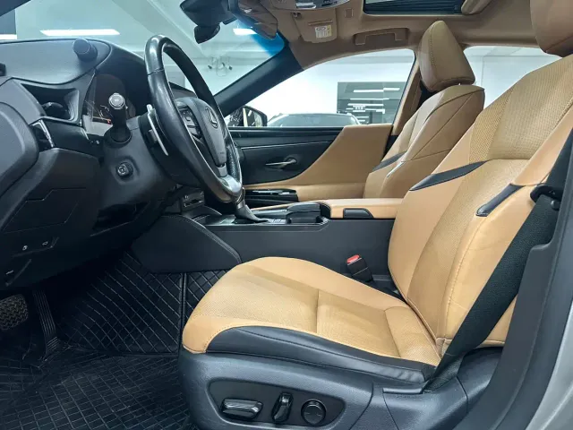 Lexus ES — Фото автомобиля 10
