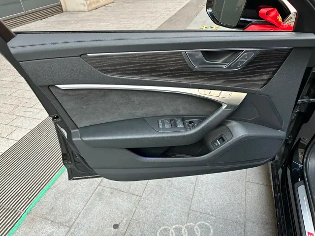 Audi A6L — Фото автомобиля 16