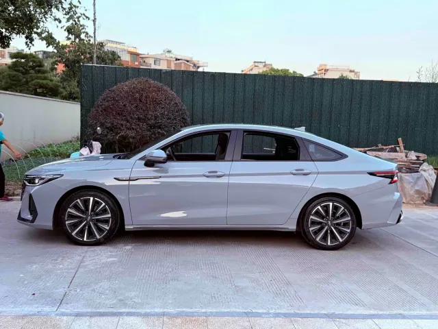 Chery Arrizo 8 — Фото автомобиля 12