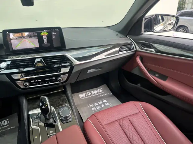 BMW 5 Series — Фото автомобиля 10
