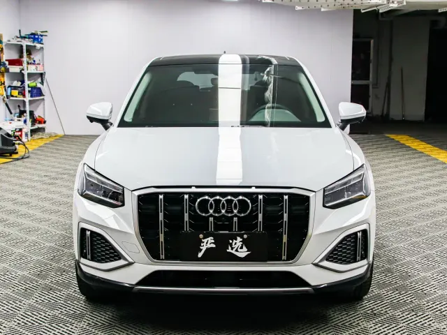 Audi Q2L — Фото автомобиля 2