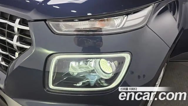 Hyundai Venue — Фото автомобиля 7