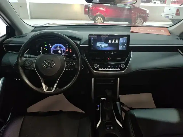 Toyota Frontlander — Фото автомобиля 9