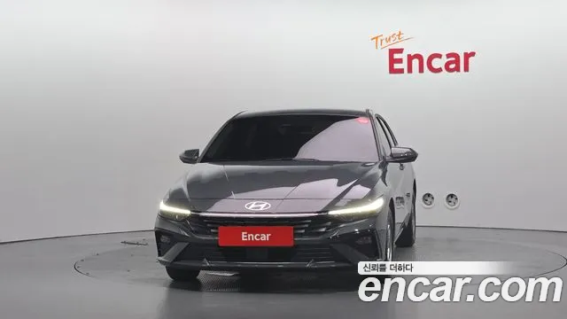 Hyundai Avante CN7 — Фото автомобиля 3