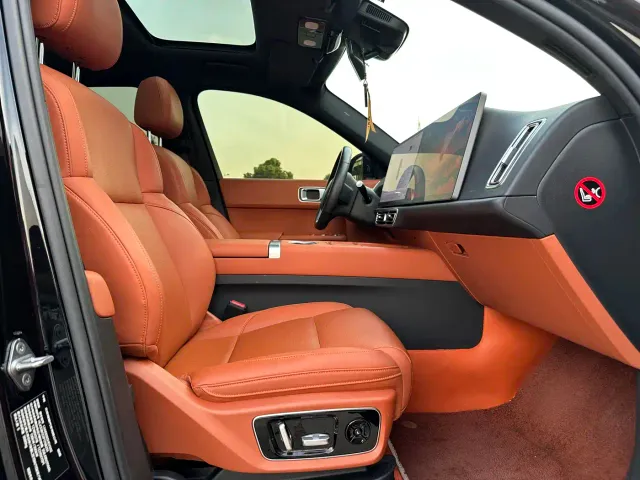 Li Auto L7 — Фото автомобиля 12
