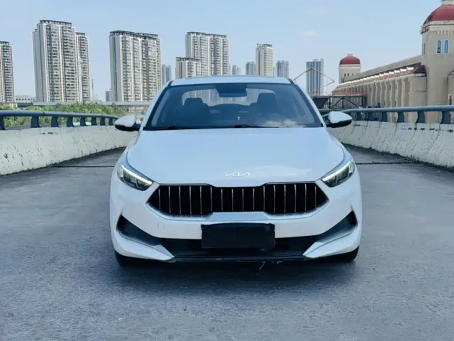 Kia K3 — Фото автомобиля 9