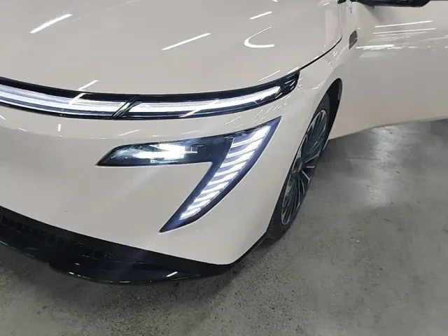 Nissan N7 — Фото автомобиля 23
