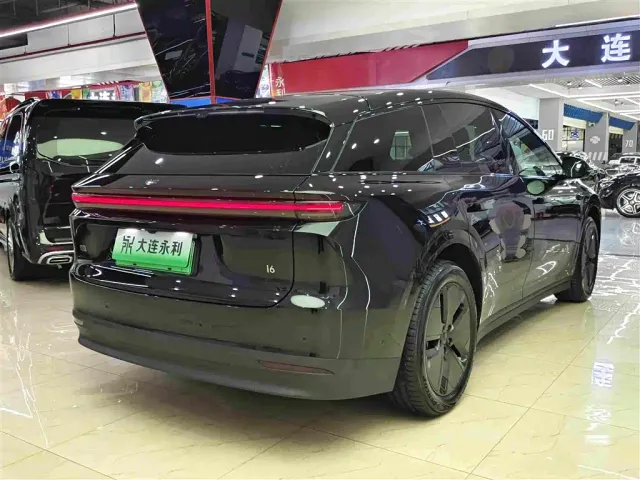 Li Auto i6 — Фото автомобиля 14