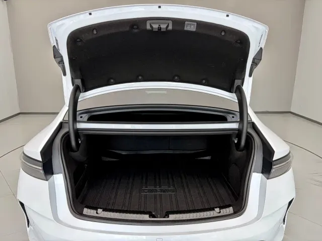 BYD Seal — Фото автомобиля 6