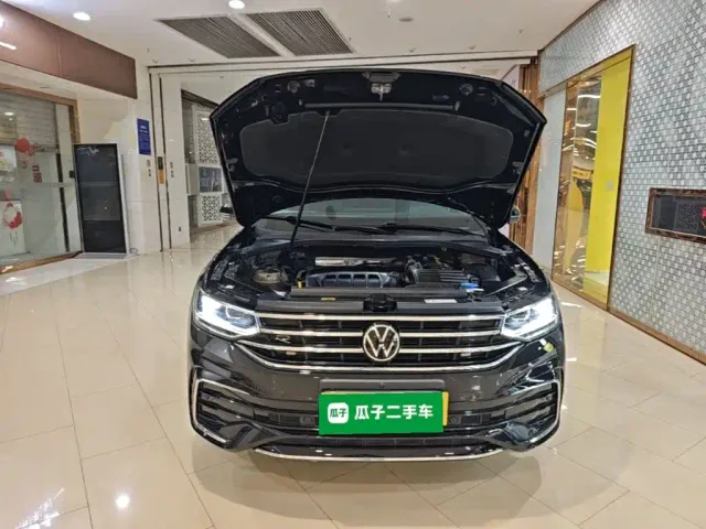 Volkswagen Tiguan L — Фото автомобиля 19
