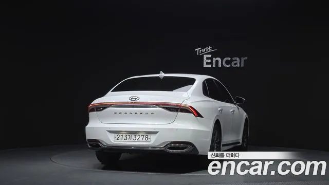 Hyundai Grandeur Новый Grandeur IG — Фото автомобиля 3