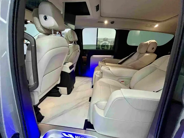 Li Auto MEGA — Фото автомобиля 5
