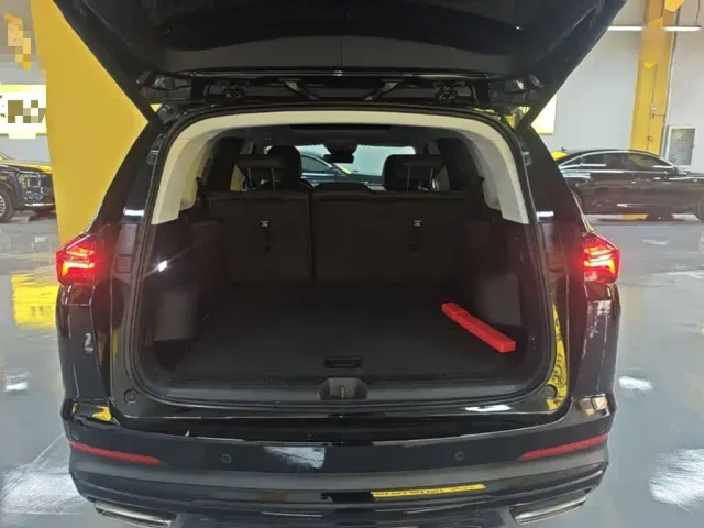 Buick Envision Plus — Фото автомобиля 18
