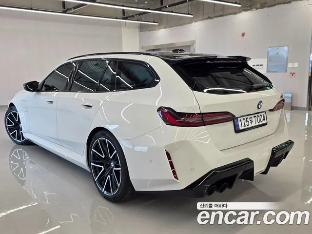 BMW M5 G90 — Фото автомобиля 3