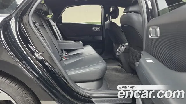 Hyundai Ioniq 6 — Фото автомобиля 16