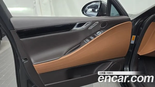 Genesis G80 Бензин 2.5 турбо AWD — Фото автомобиля 23