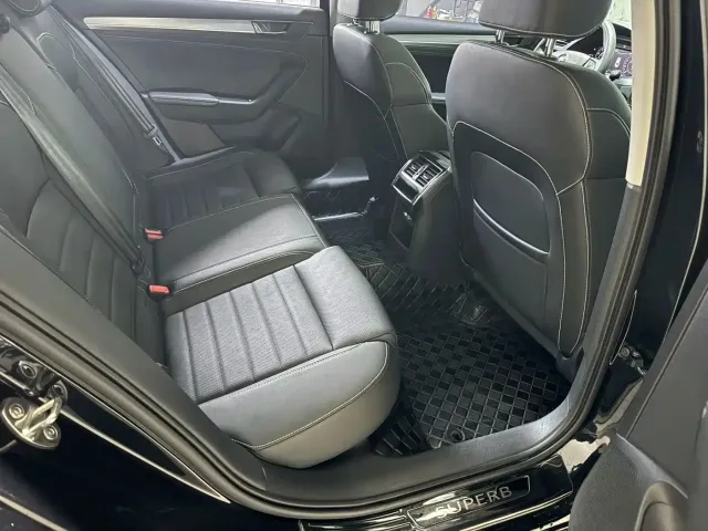 Skoda Superb — Фото автомобиля 14