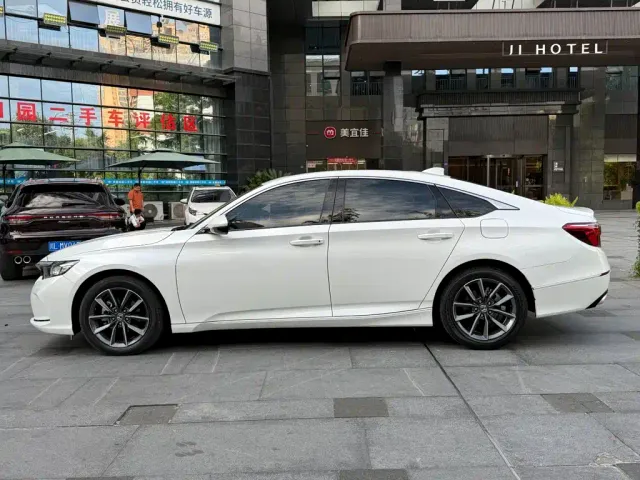 Honda Inspire — Фото автомобиля 3