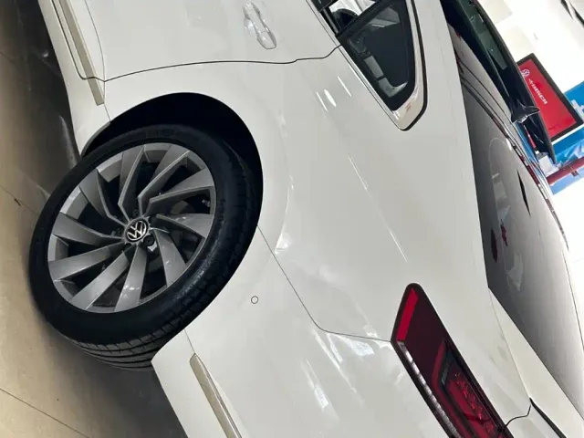 Volkswagen CC — Фото автомобиля 24
