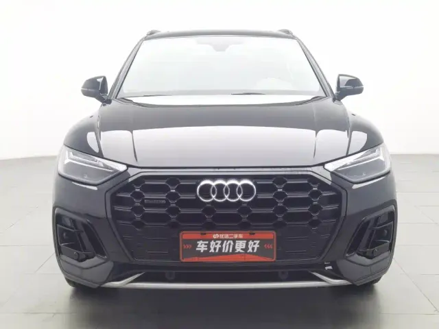 Audi Q5L — Фото автомобиля 3