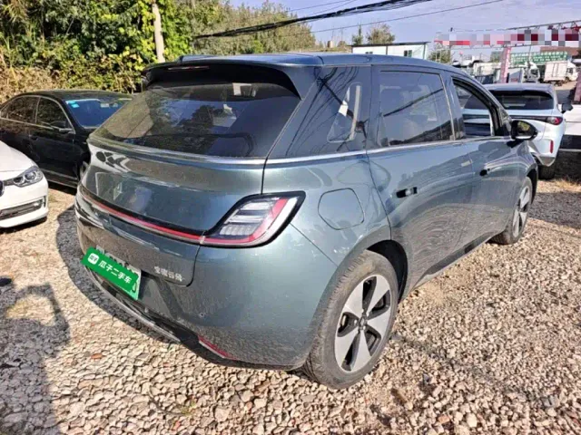Baojun Cloud — Фото автомобиля 6