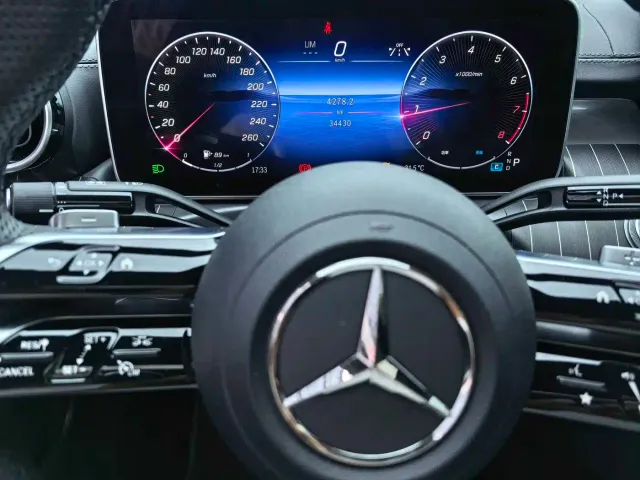 Mercedes-Benz C-Class — Фото автомобиля 13