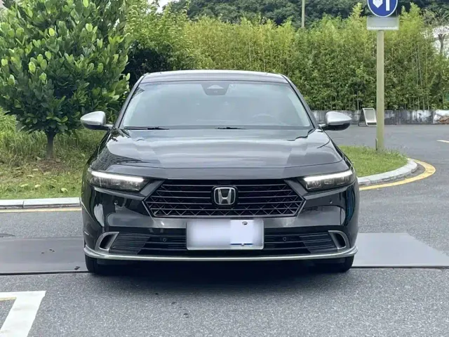 Honda Accord — Фото автомобиля 2