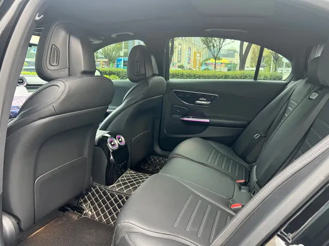 Mercedes-Benz C-Class — Фото автомобиля 6