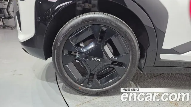 Kia EV3 — Фото автомобиля 5