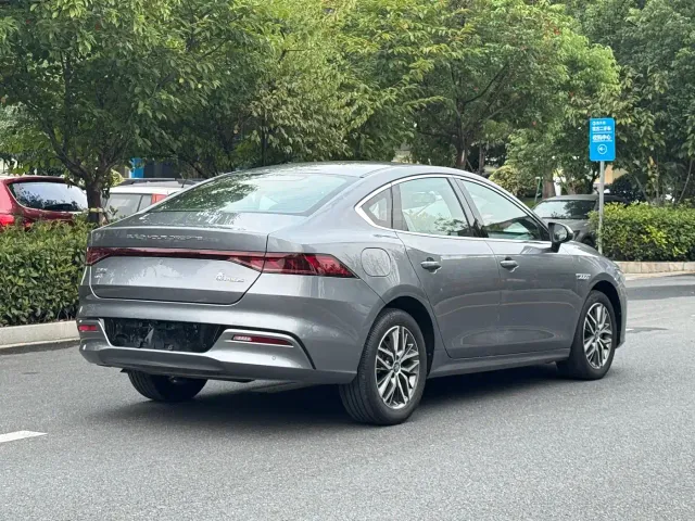 BYD Qin PLUS — Фото автомобиля 3