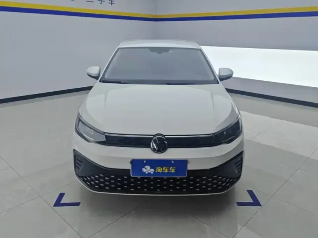 Volkswagen Lavida — Фото автомобиля 2