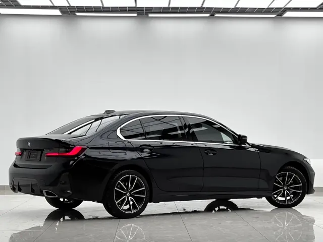 BMW 3 Series — Фото автомобиля 4