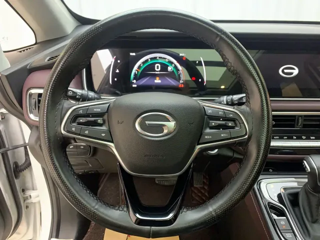 GAC Trumpchi M6 — Фото автомобиля 15