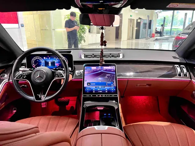 Mercedes-Benz S-Class — Фото автомобиля 8
